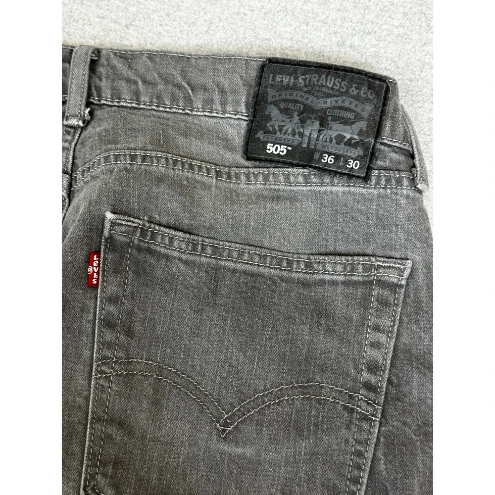 Levis 514 SJeans Mens 36x30 Gray Straight Faded Denim Pants